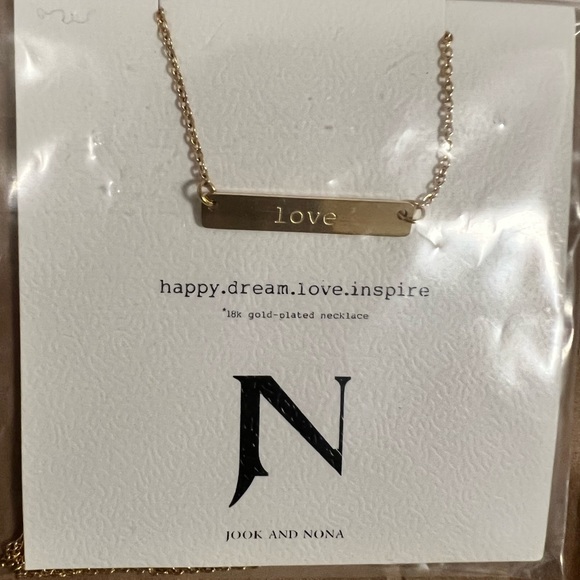 NWT Jook And Nona “Love” Tag necklace, 18 k Gold Plated - Picture 9 of 10